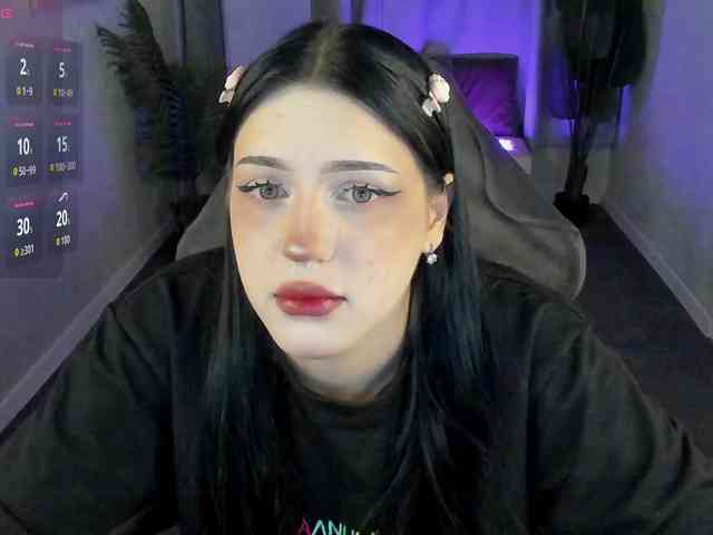 Lilith-Wholshh webcam