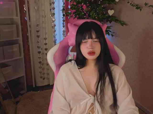 Lilith-Wholshh webcam