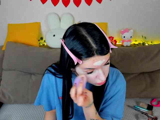 Lilith-Wholshh webcam