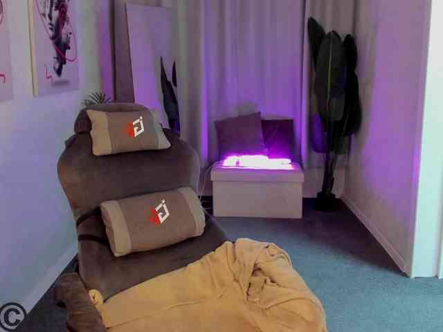 Lilith-Wholshh webcam