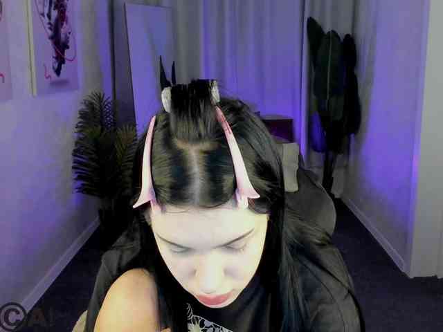 Lilith-Wholshh webcam