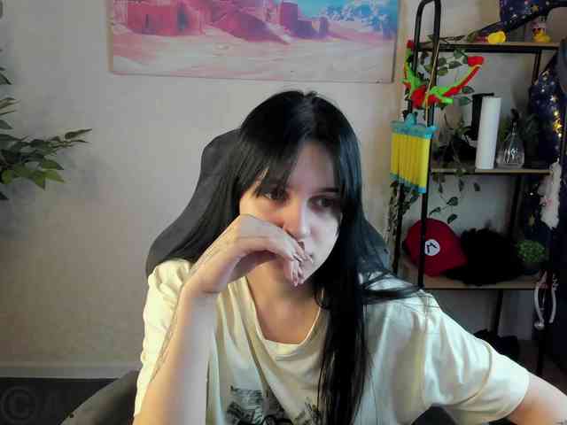 Lilith-Wholshh webcam