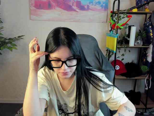 Lilith-Wholshh webcam