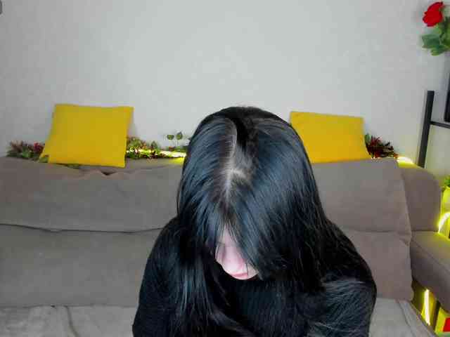 Lilith-Wholshh webcam