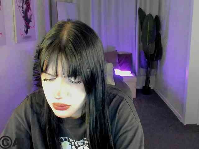 Lilith-Wholshh webcam