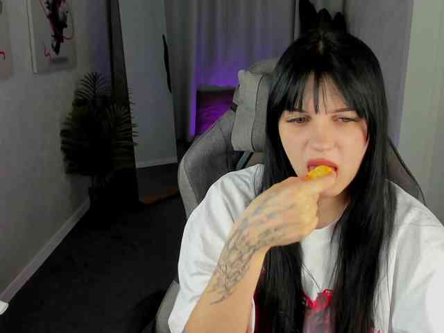 Lilith-Wholshh webcam