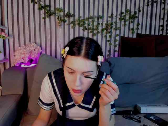 Lilith-Wholshh webcam