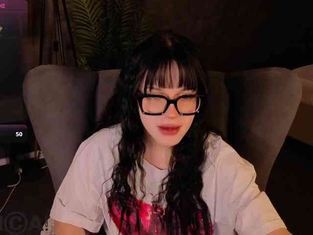 Lilith-Wholshh webcam