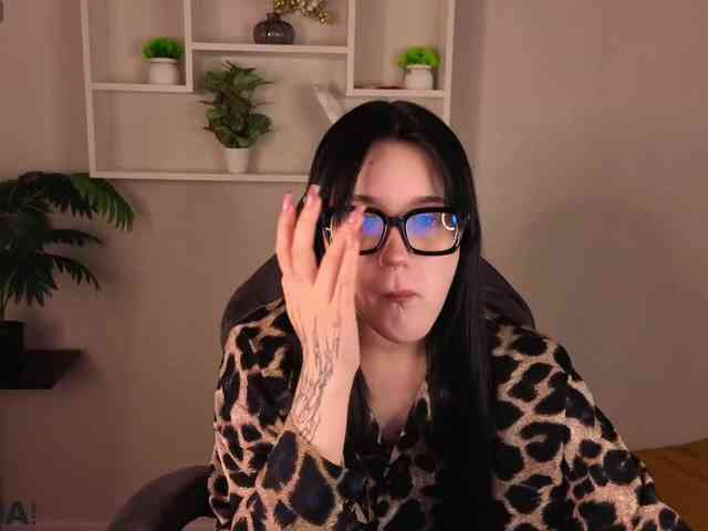 Lilith-Wholshh webcam