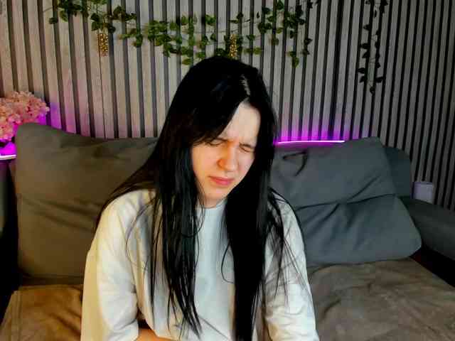 Lilith-Wholshh webcam