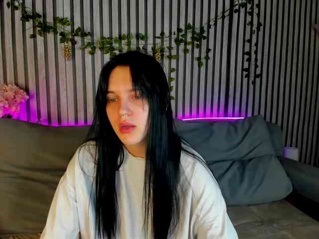 Lilith-Wholshh webcam