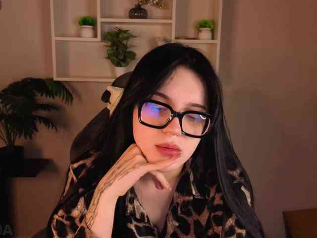 Lilith-Wholshh webcam