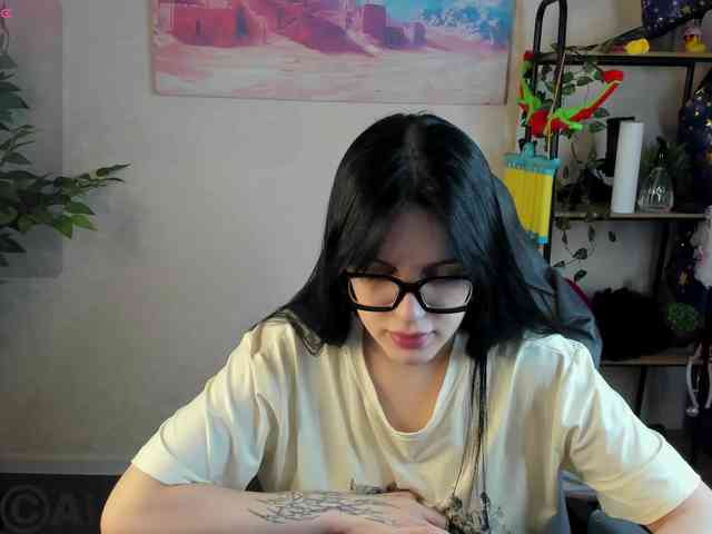 Lilith-Wholshh webcam