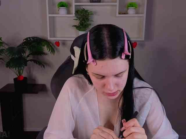 Lilith-Wholshh webcam