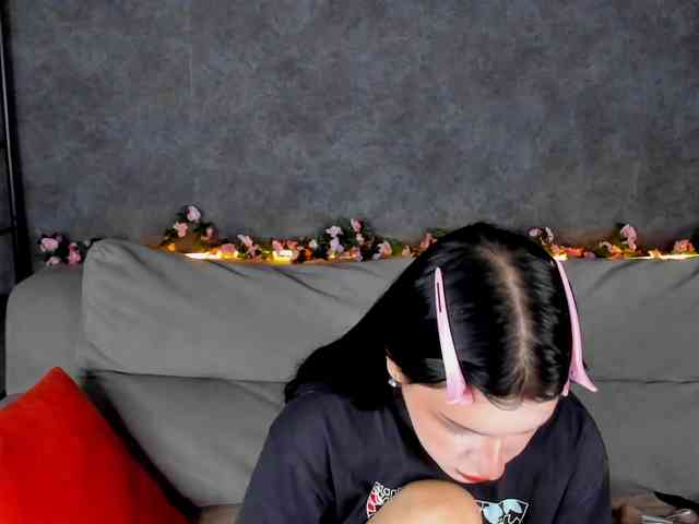 Lilith-Wholshh webcam