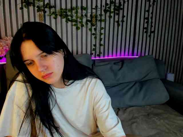 Lilith-Wholshh webcam