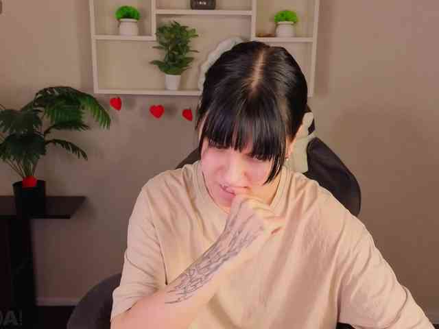 Lilith-Wholshh webcam