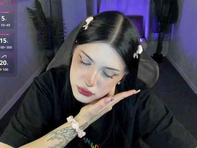 Lilith-Wholshh webcam