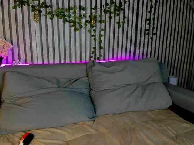 Lilith-Wholshh webcam