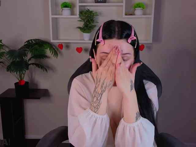 Lilith-Wholshh webcam