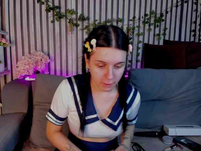 Lilith-Wholshh webcam