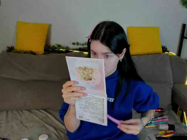 Lilith-Wholshh webcam