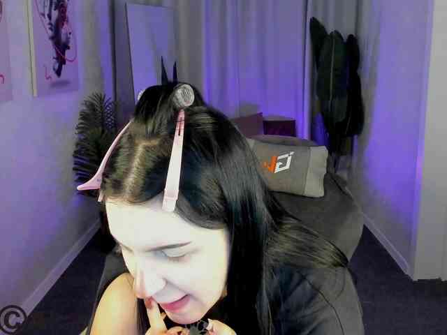 Lilith-Wholshh webcam