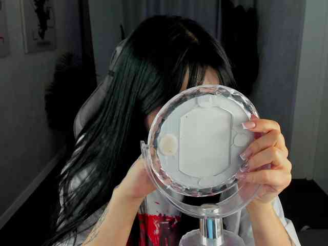 Lilith-Wholshh webcam