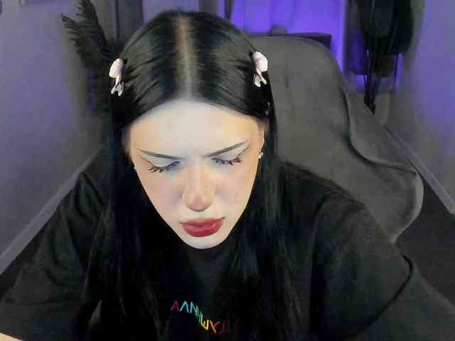 Lilith-Wholshh webcam