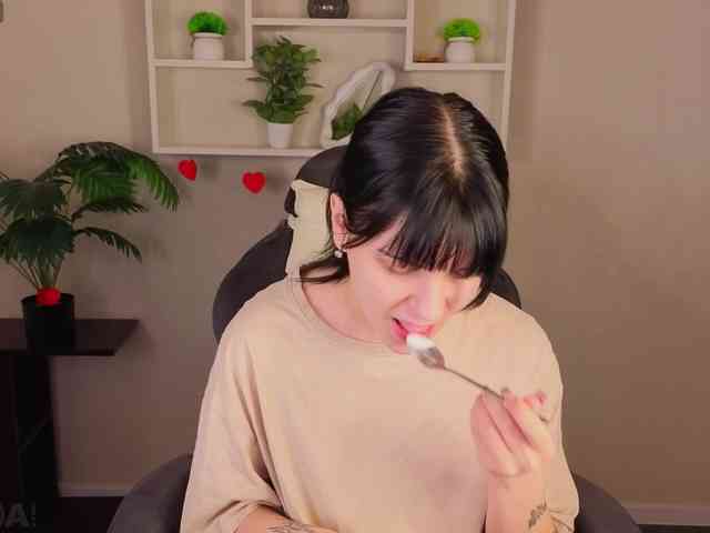 Lilith-Wholshh webcam