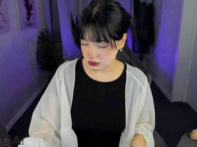 Lilith-Wholshh webcam