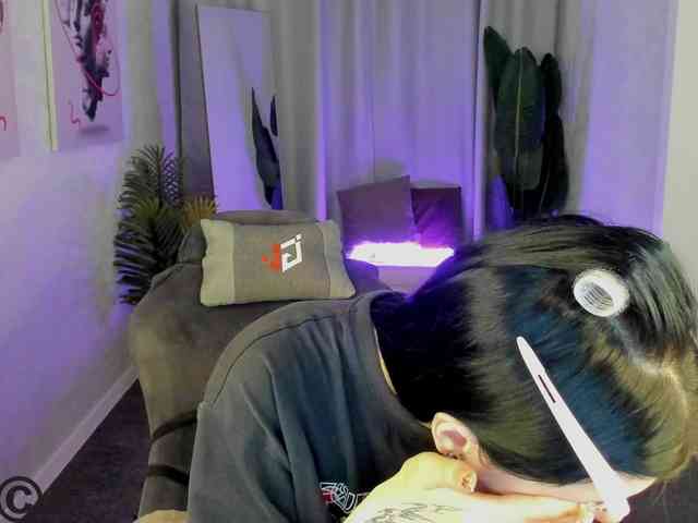 Lilith-Wholshh webcam