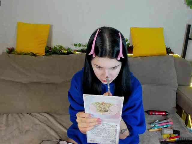 Lilith-Wholshh webcam