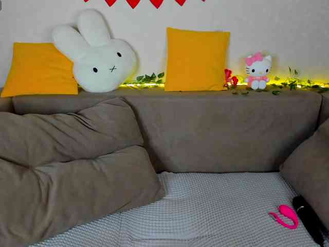 Lilith-Wholshh webcam