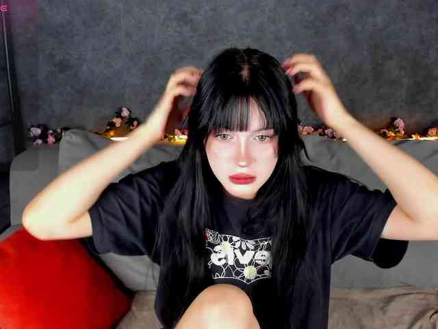 Lilith-Wholshh webcam