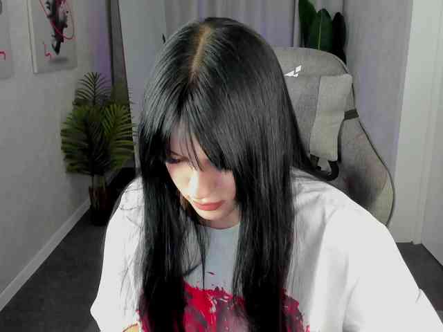 Lilith-Wholshh webcam