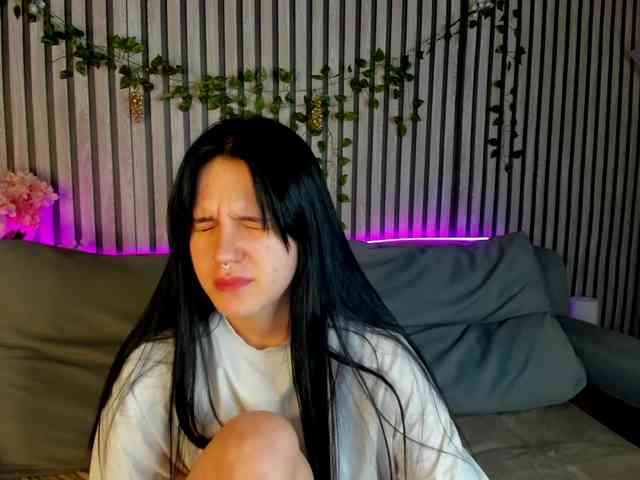 Lilith-Wholshh webcam