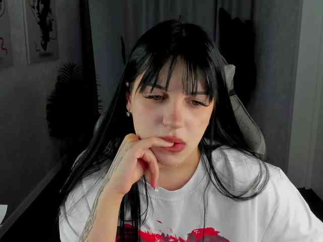 Lilith-Wholshh webcam