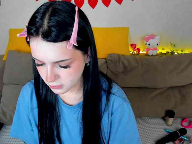 Lilith-Wholshh webcam