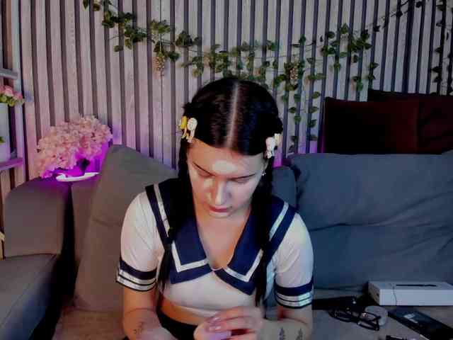 Lilith-Wholshh webcam