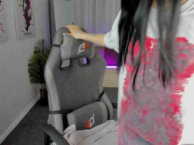 Lilith-Wholshh webcam