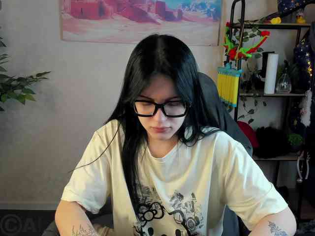 Lilith-Wholshh webcam