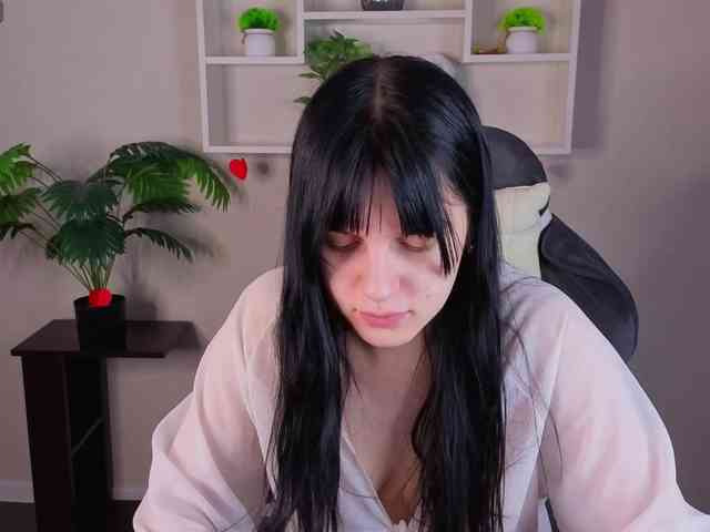 Lilith-Wholshh webcam