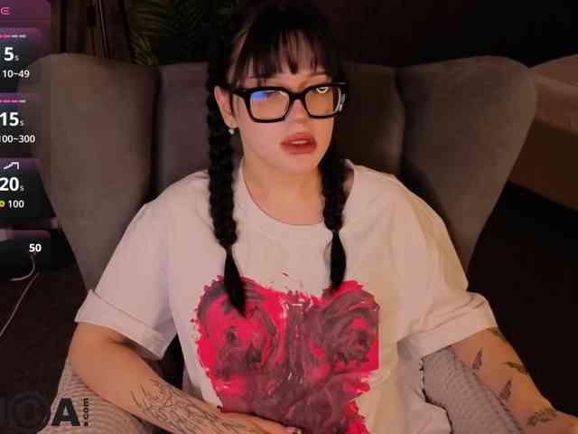 Lilith-Wholshh webcam