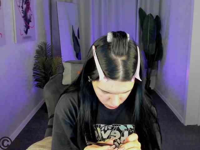 Lilith-Wholshh webcam