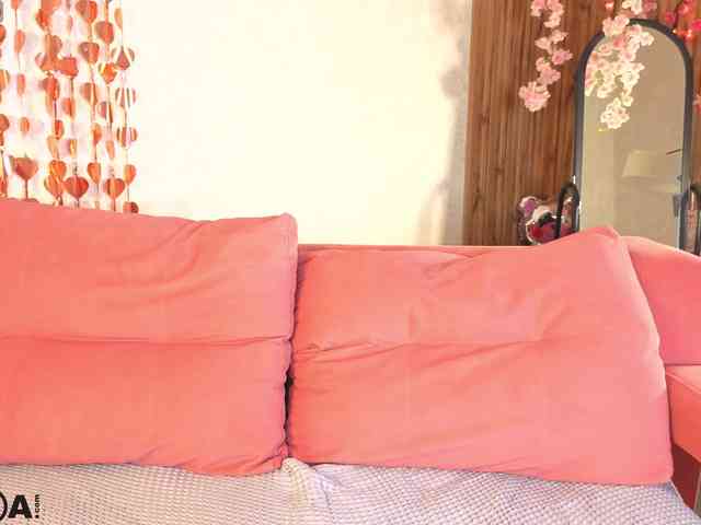 Lilith-Wholshh webcam