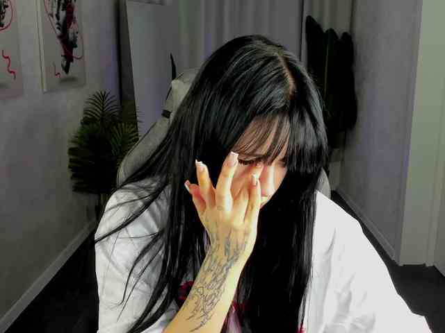 Lilith-Wholshh webcam