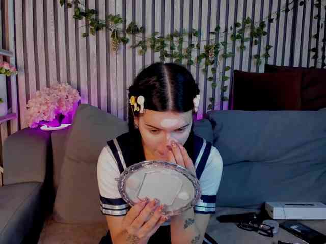 Lilith-Wholshh webcam