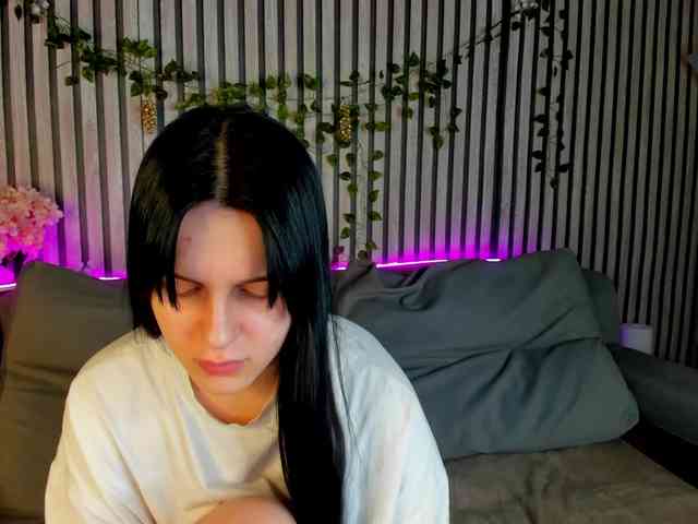 Lilith-Wholshh webcam