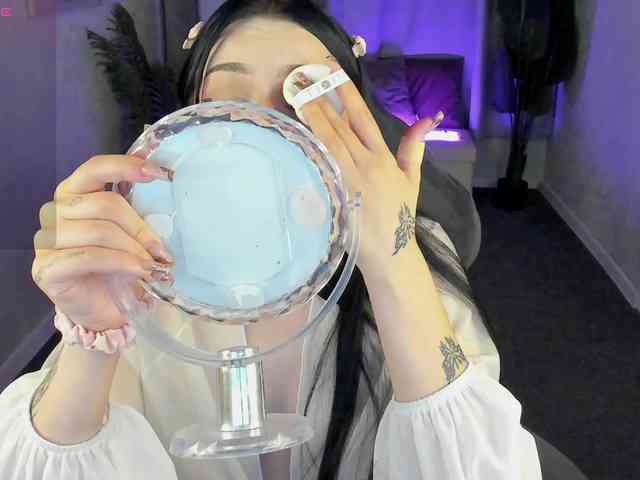 Lilith-Wholshh webcam